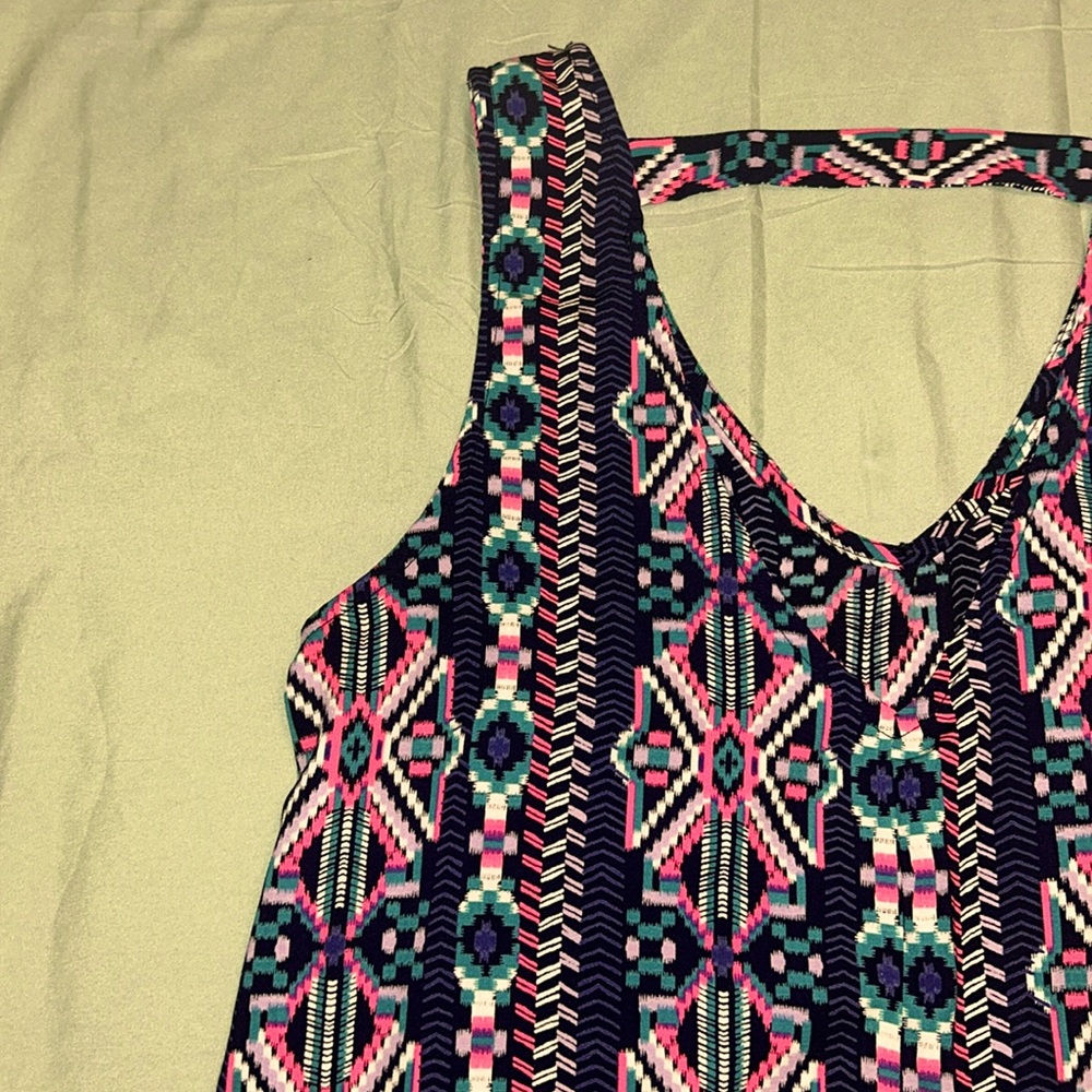 Flowy Tank - Picture 6 of 7
